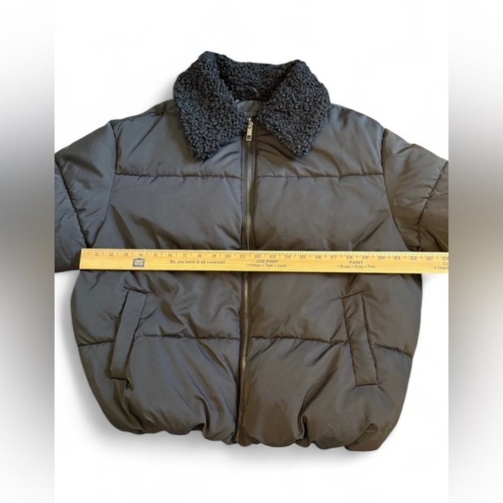 NWOT URBAN OUTFITTERS DUCKIE PUFFER JACKET WOMENS SIZE SMALL - Picture 7 of 8